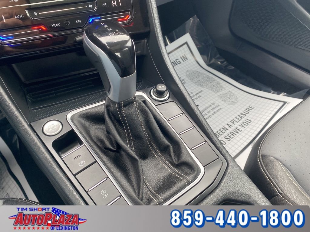 Used 2025 Volkswagen Jetta SE image 23