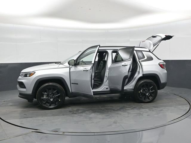 New 2026 Jeep Compass Latitude image 49