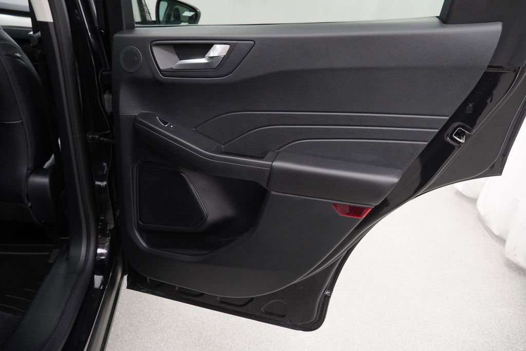 Used 2021 Ford Escape SEL w/ Technology Package image 46