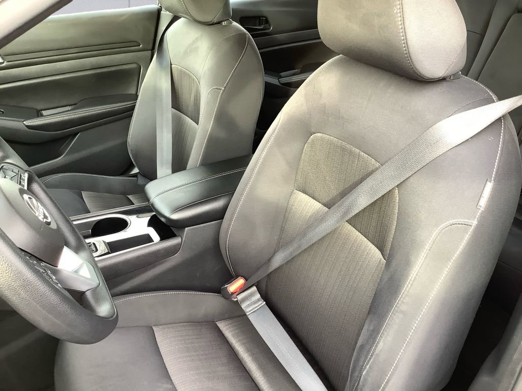Used 2024 Nissan Altima 2.5 SV image 8