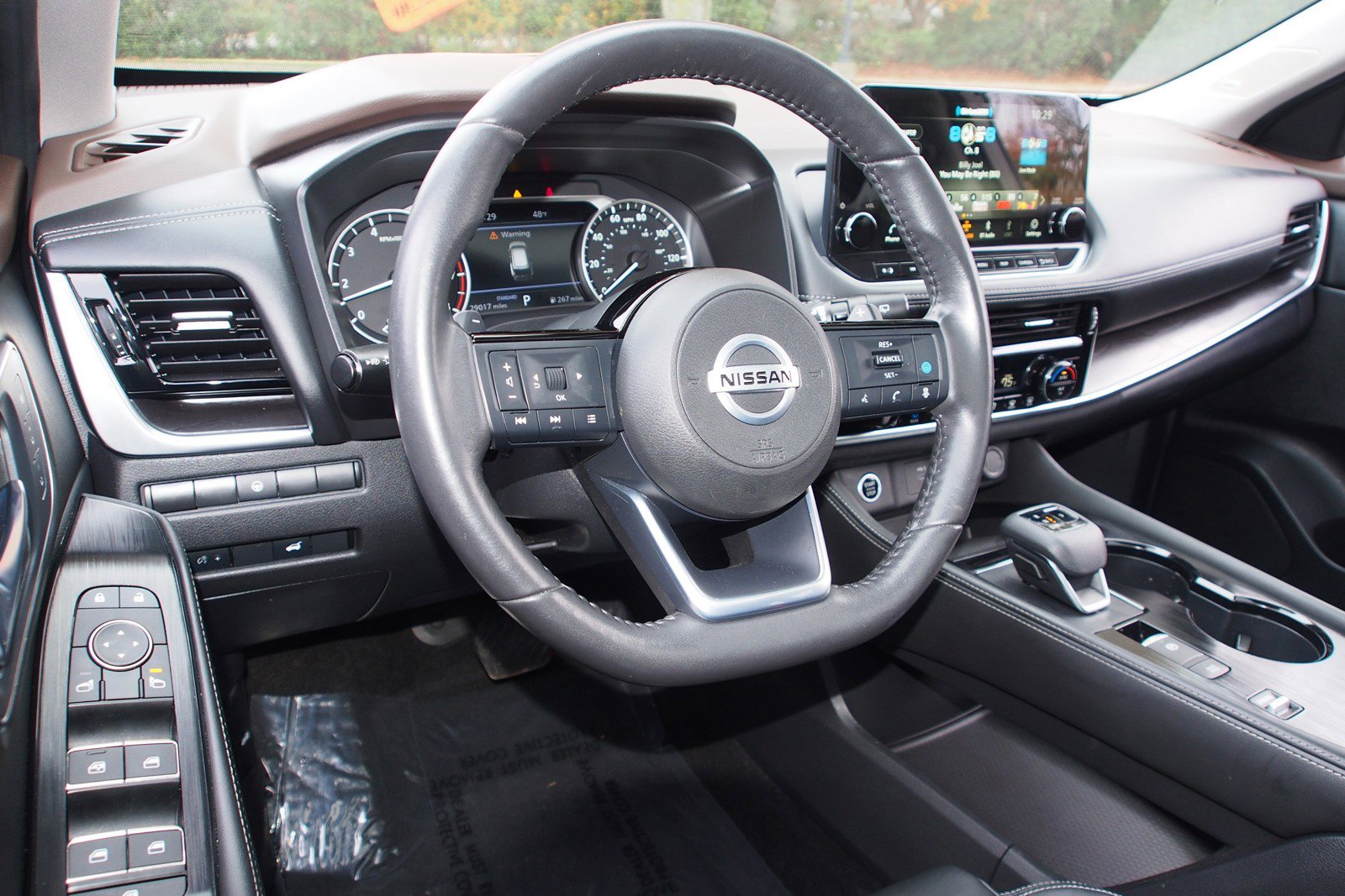 Used 2021 Nissan Rogue SL w/ Premium Package image 17