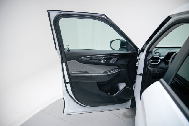 Used 2026 Chevrolet TrailBlazer LS w/ LS Convenience Package FWD image 22