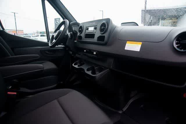 Used 2025 Mercedes-Benz Sprinter 2500 image 30