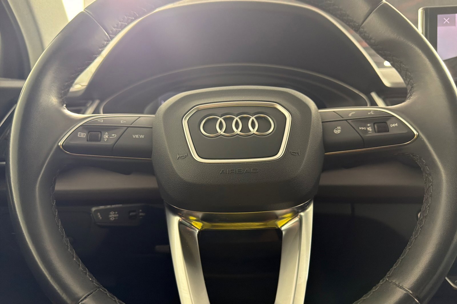 Used 2023 Audi Q5 e Premium w/ Convenience Package image 22