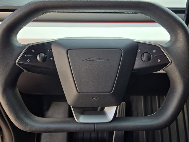 Used 2024 Tesla Cybertruck AWD Crew Cab image 22