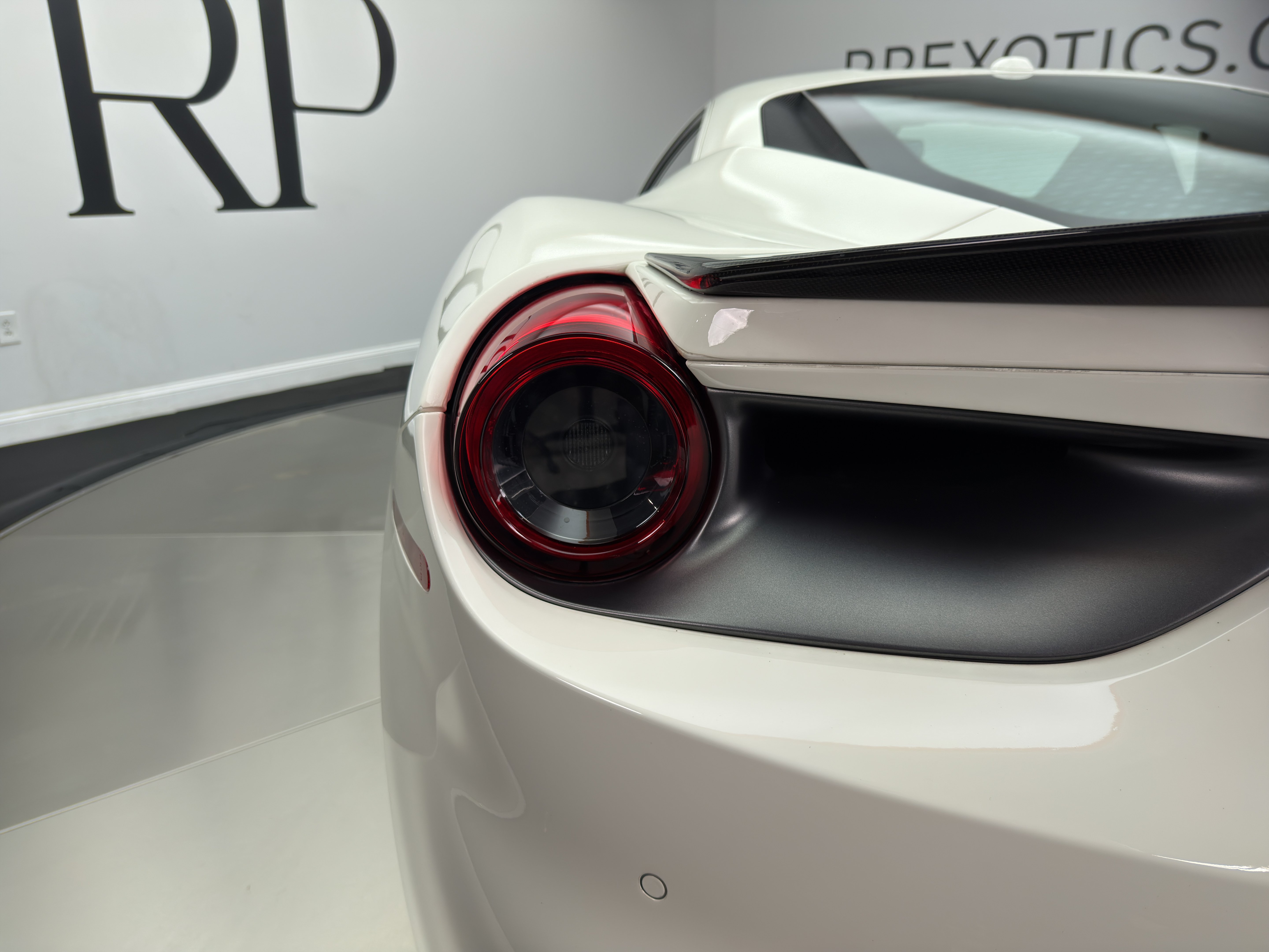 Used 2019 Ferrari 488 GTB RWD image 36