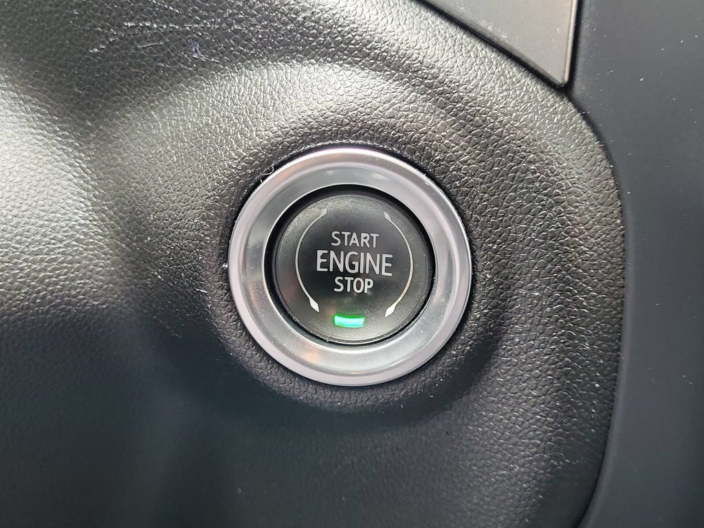 Used 2021 Chevrolet Silverado 1500 LT AWD/4WD image 34