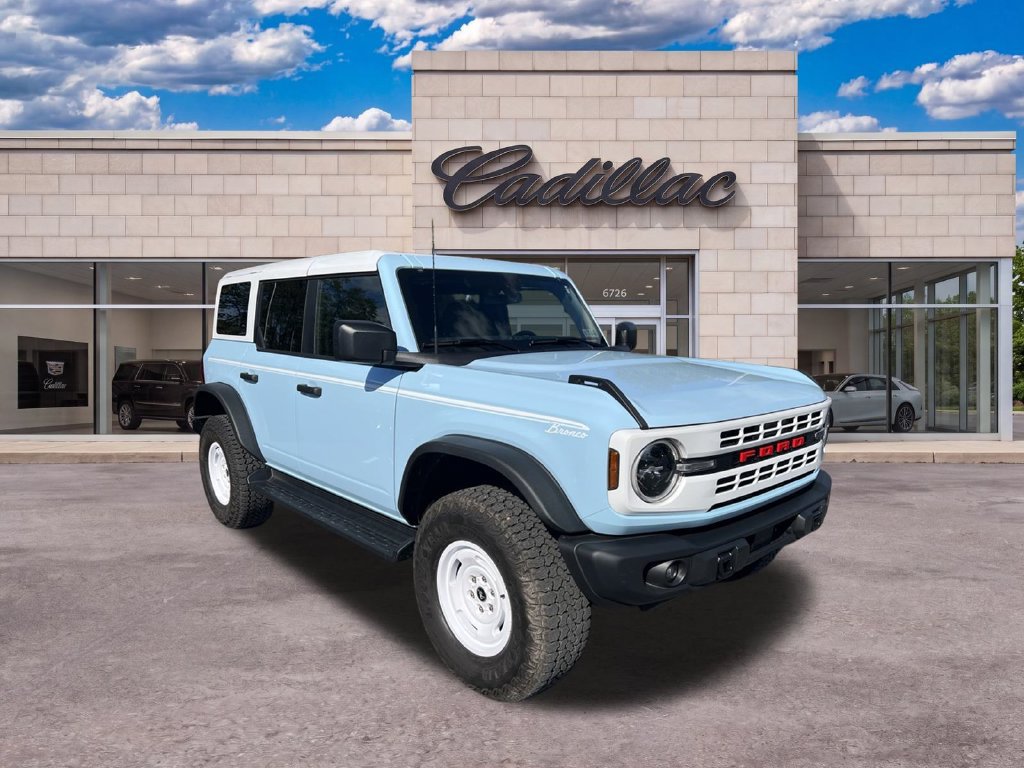 Used 2025 Ford Bronco Heritage Edition AWD/4WD image 3