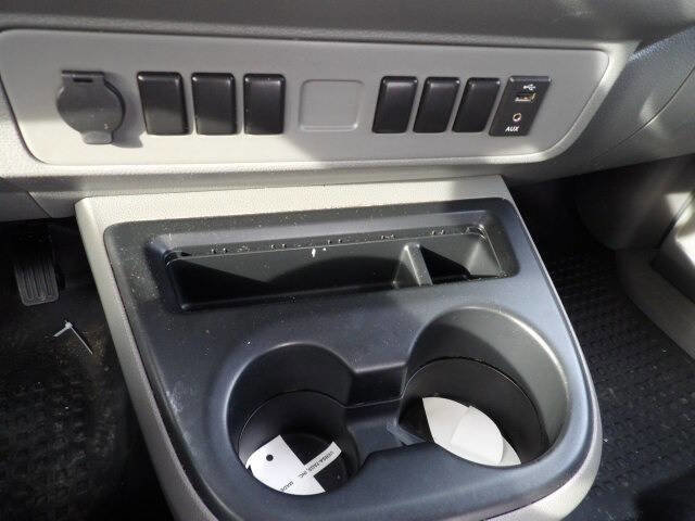 Used 2019 Nissan NV 1500 S image 17