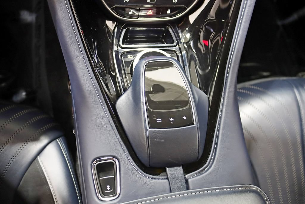 Used 2019 Aston Martin DB11 AMR RWD image 29