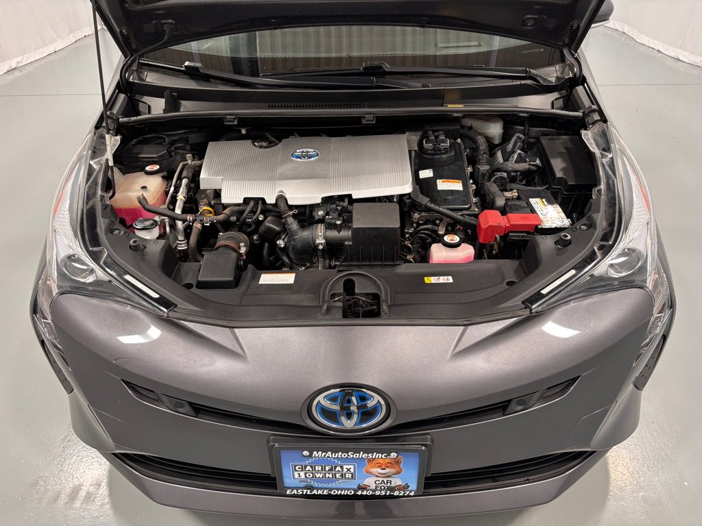 Used 2018 Toyota Prius Four w/ Advanced Technology Package image 29