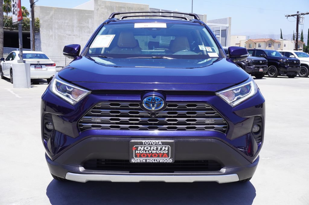 Certified 2020 Toyota RAV4 Limited AWD/4WD image 3