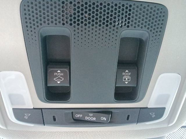 Used 2023 Honda Pilot Elite image 26