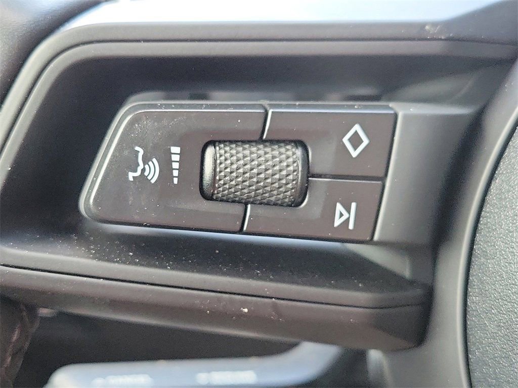 Certified 2025 Porsche Cayenne image 38