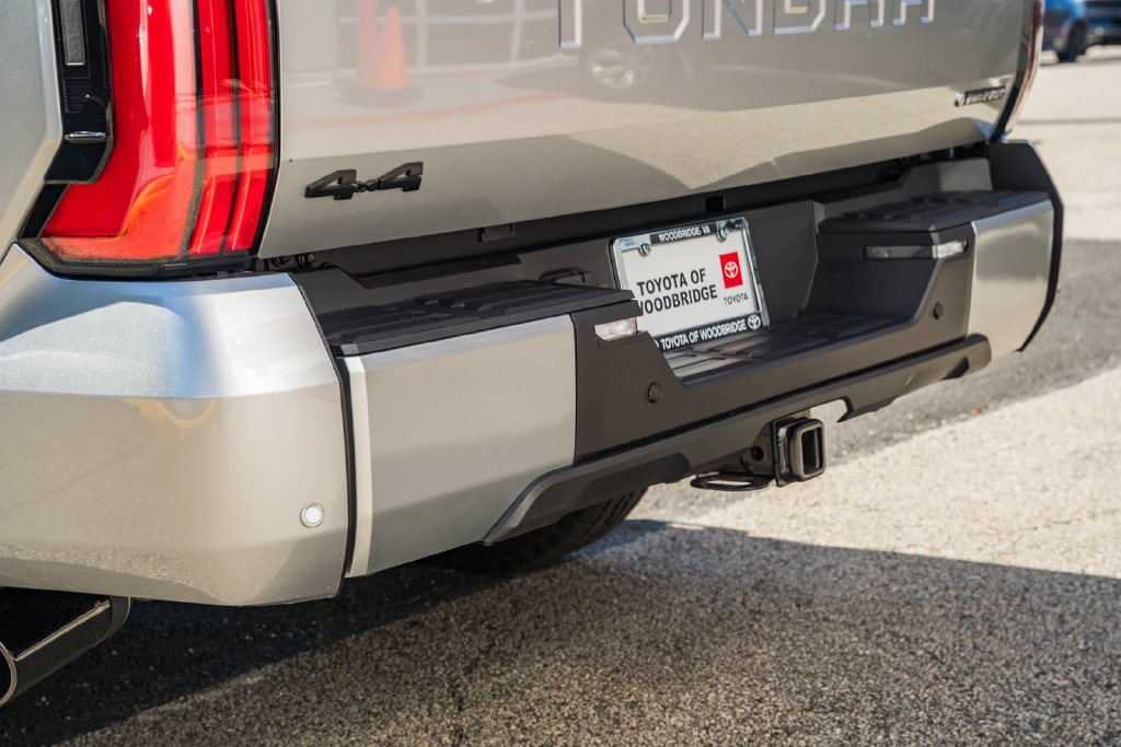 New 2026 Toyota Tundra Platinum w/ TRD Off-Road Package AWD/4WD image 10