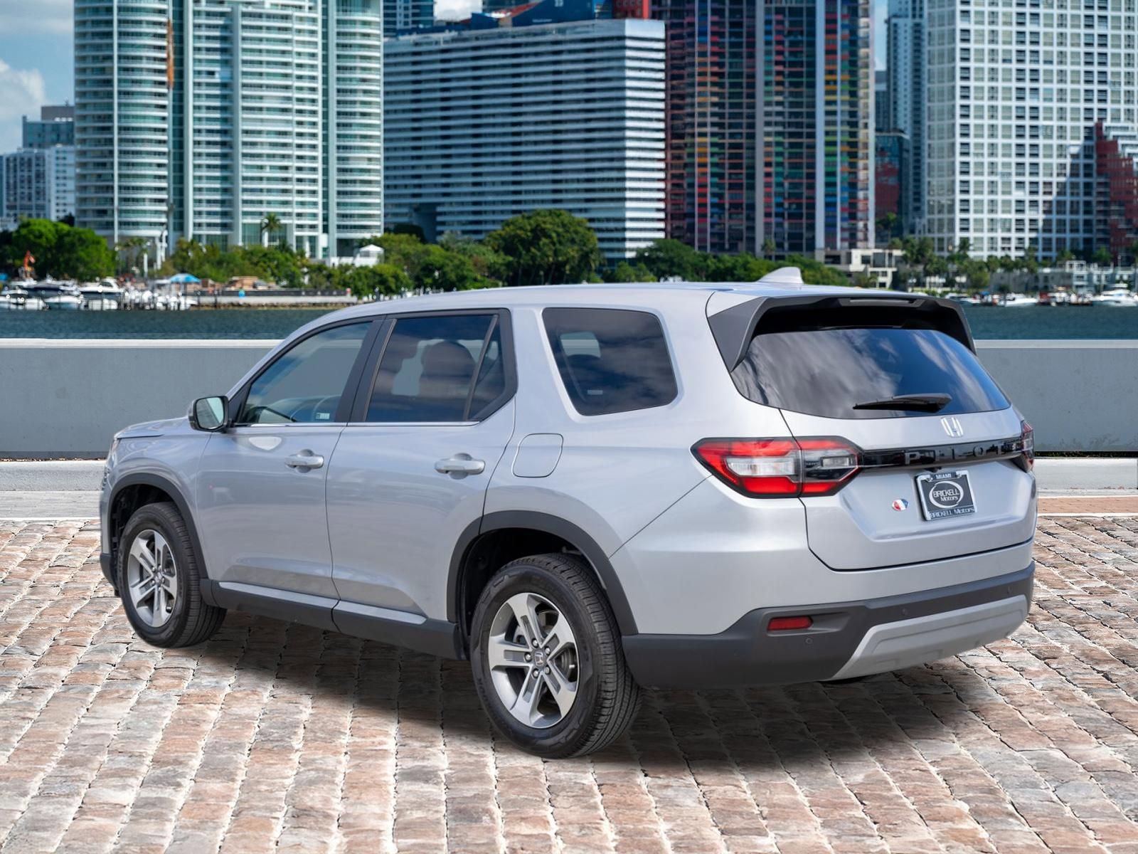 Certified 2024 Honda Pilot EX-L image 8