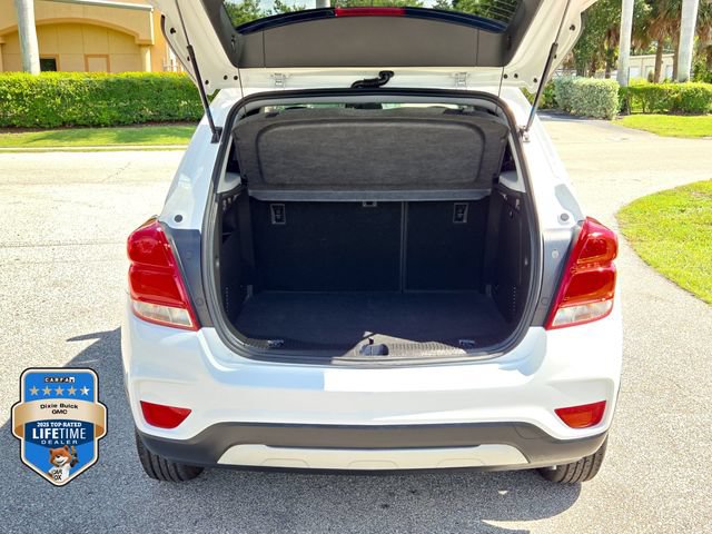 Certified 2022 Chevrolet Trax LT w/ LT Convenience Package FWD image 5