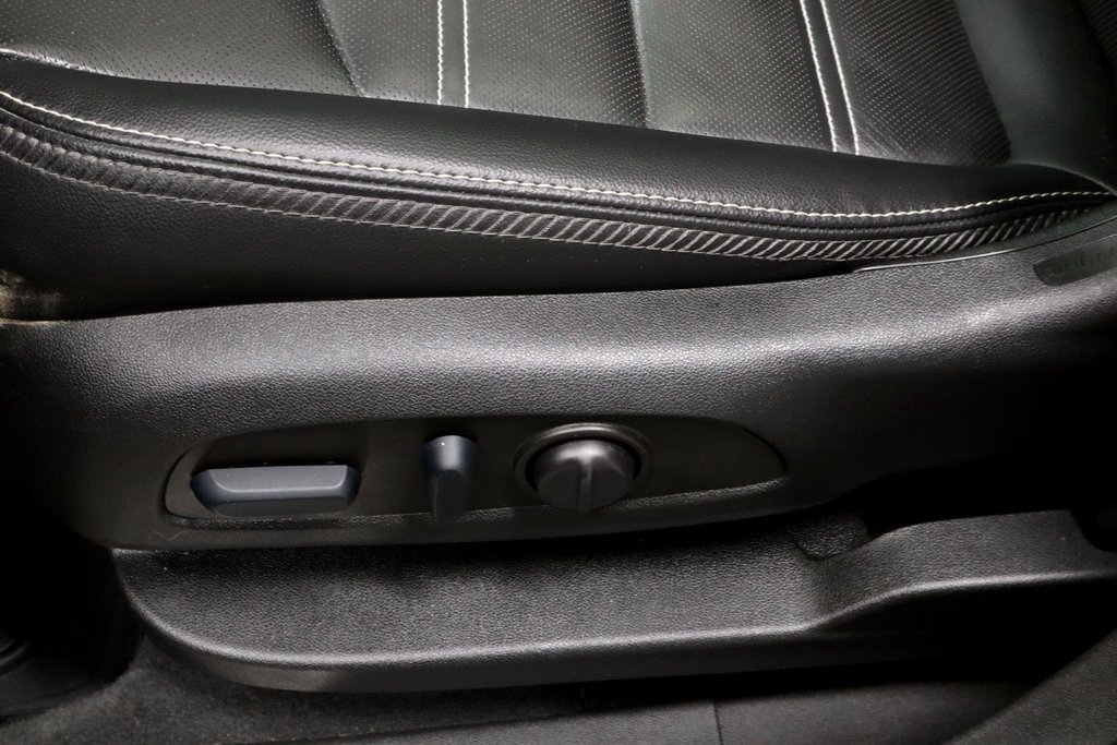 Used 2022 GMC Terrain Denali w/ Denali Premium Package image 24