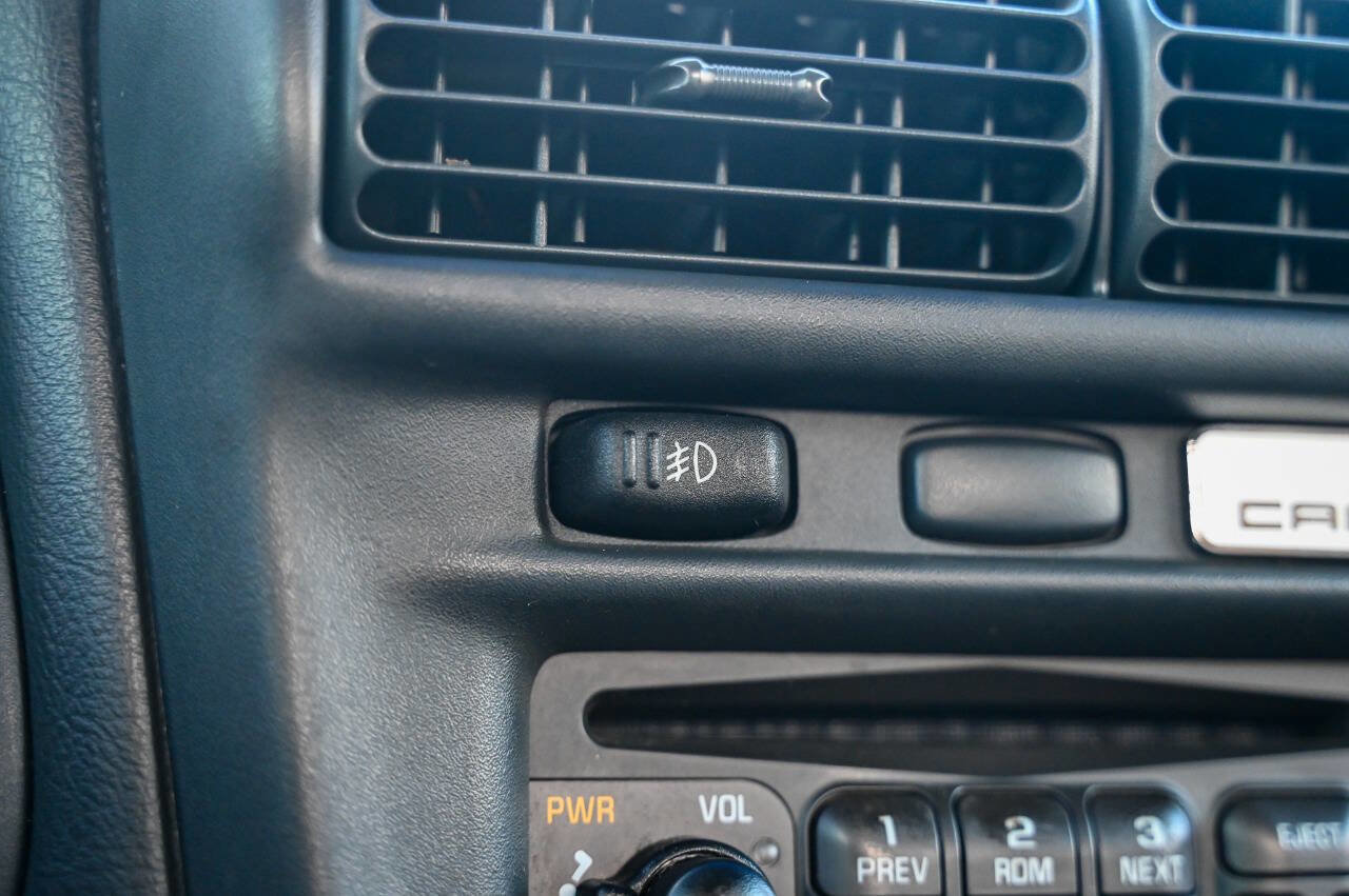 Used 1997 Chevrolet Camaro Z28 image 65