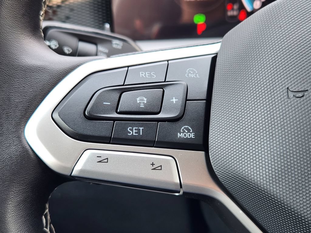 Certified 2026 Volkswagen Tiguan SE AWD/4WD image 21