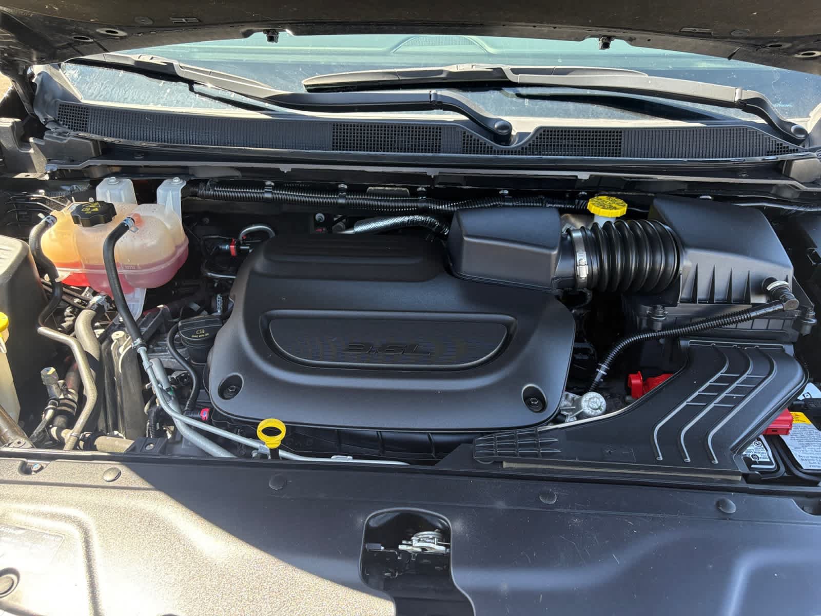 Used 2023 Chrysler Pacifica Touring-L FWD image 21