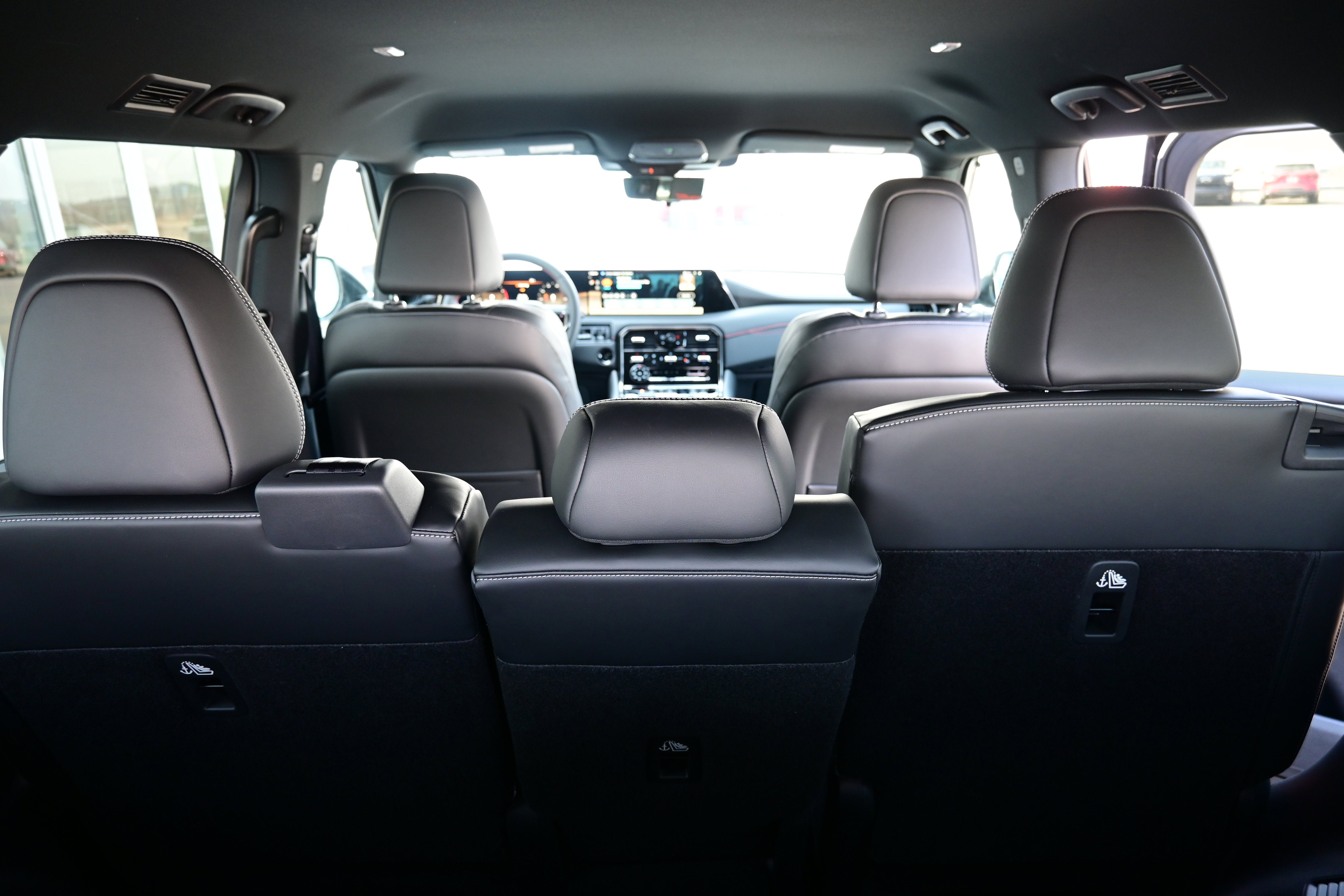 New 2025 Nissan Armada PRO-4X AWD/4WD image 17
