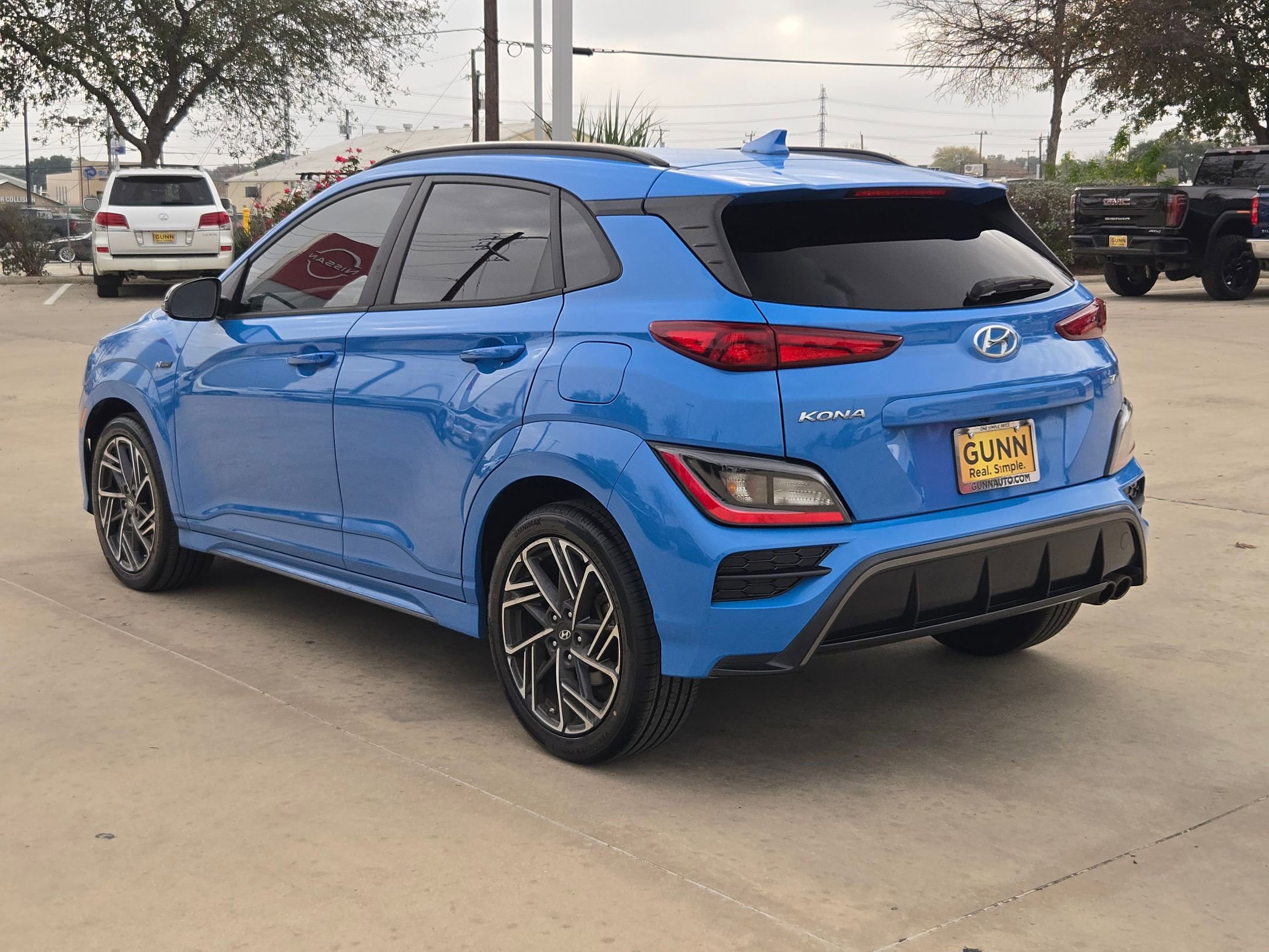Used 2022 Hyundai Kona N Line image 5