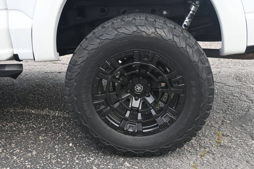 Used 2023 Ford F150 Lariat w/ Equipment Group 502A High AWD/4WD image 15