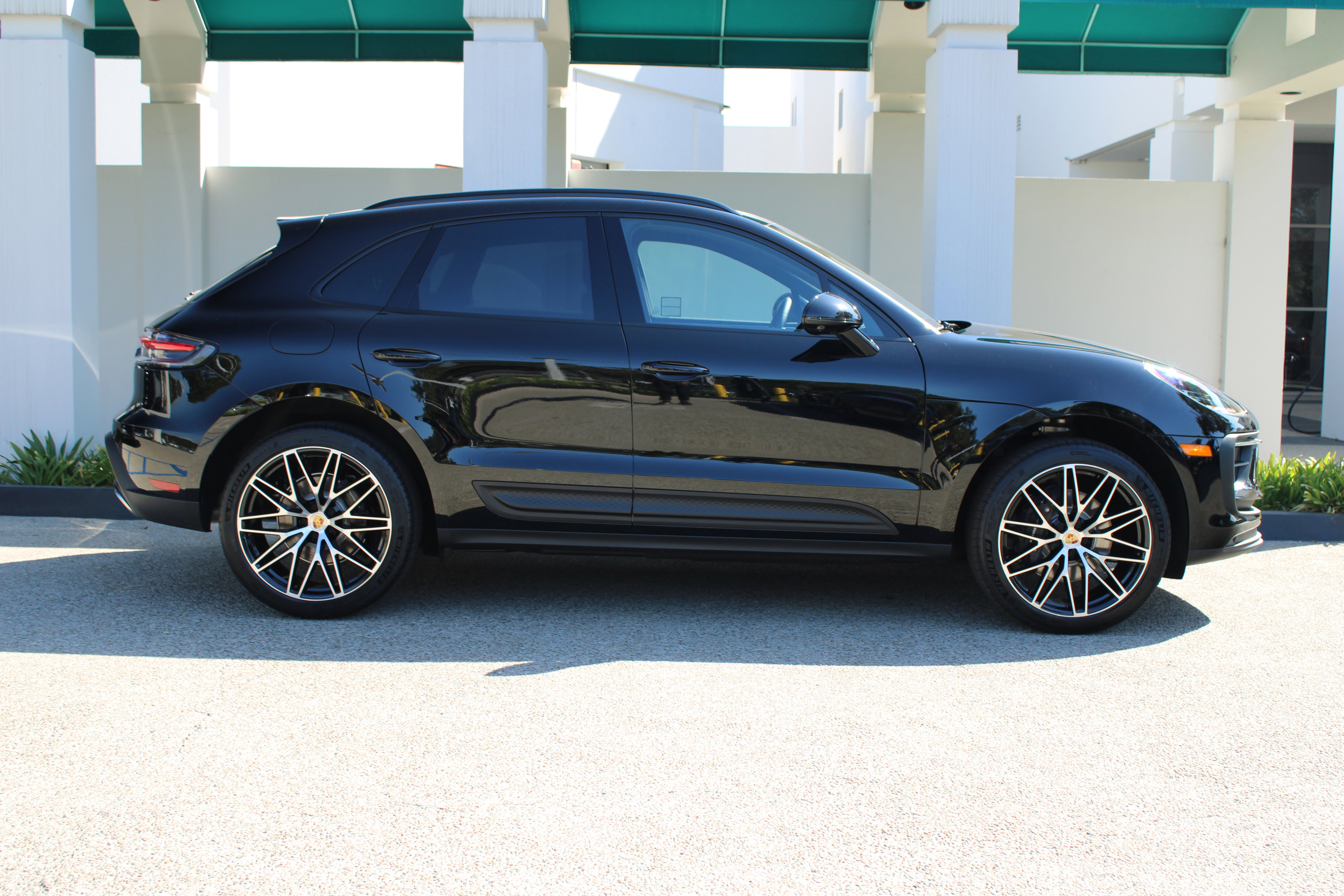 New 2026 Porsche Macan image 8