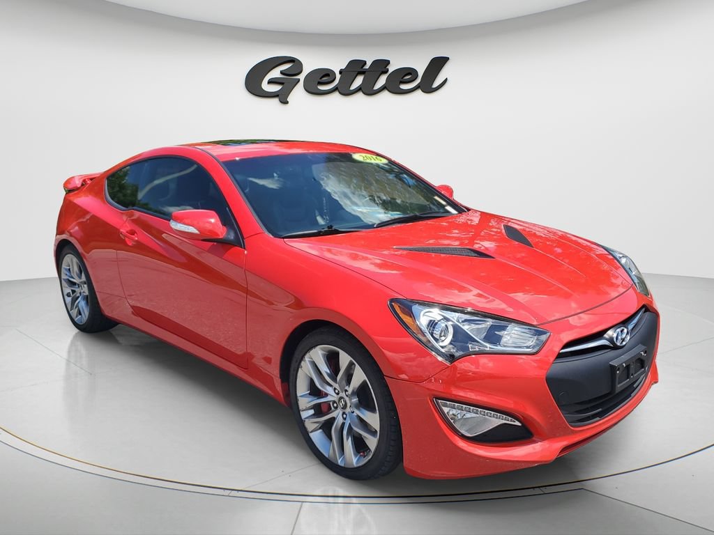 Used 2016 Hyundai Genesis Coupe 3.8 RWD image 3