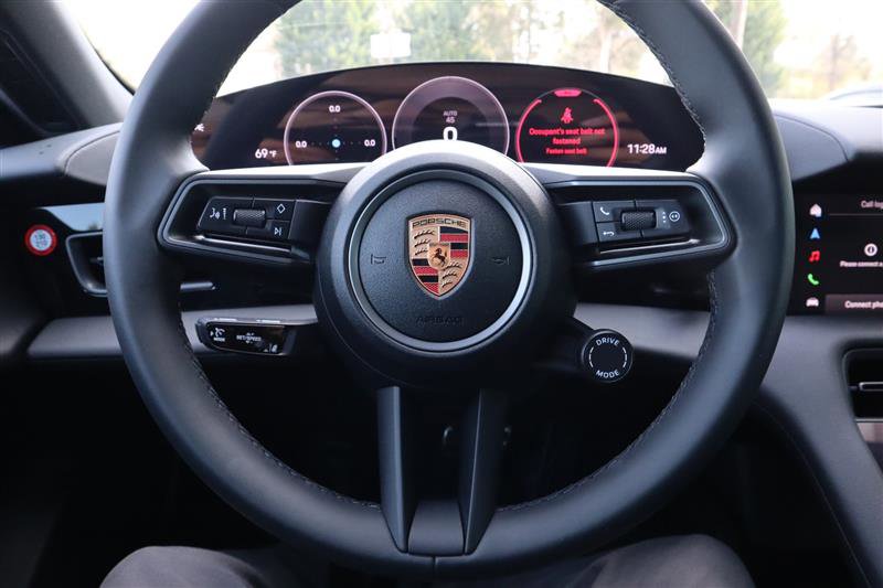 Used 2025 Porsche Taycan image 34
