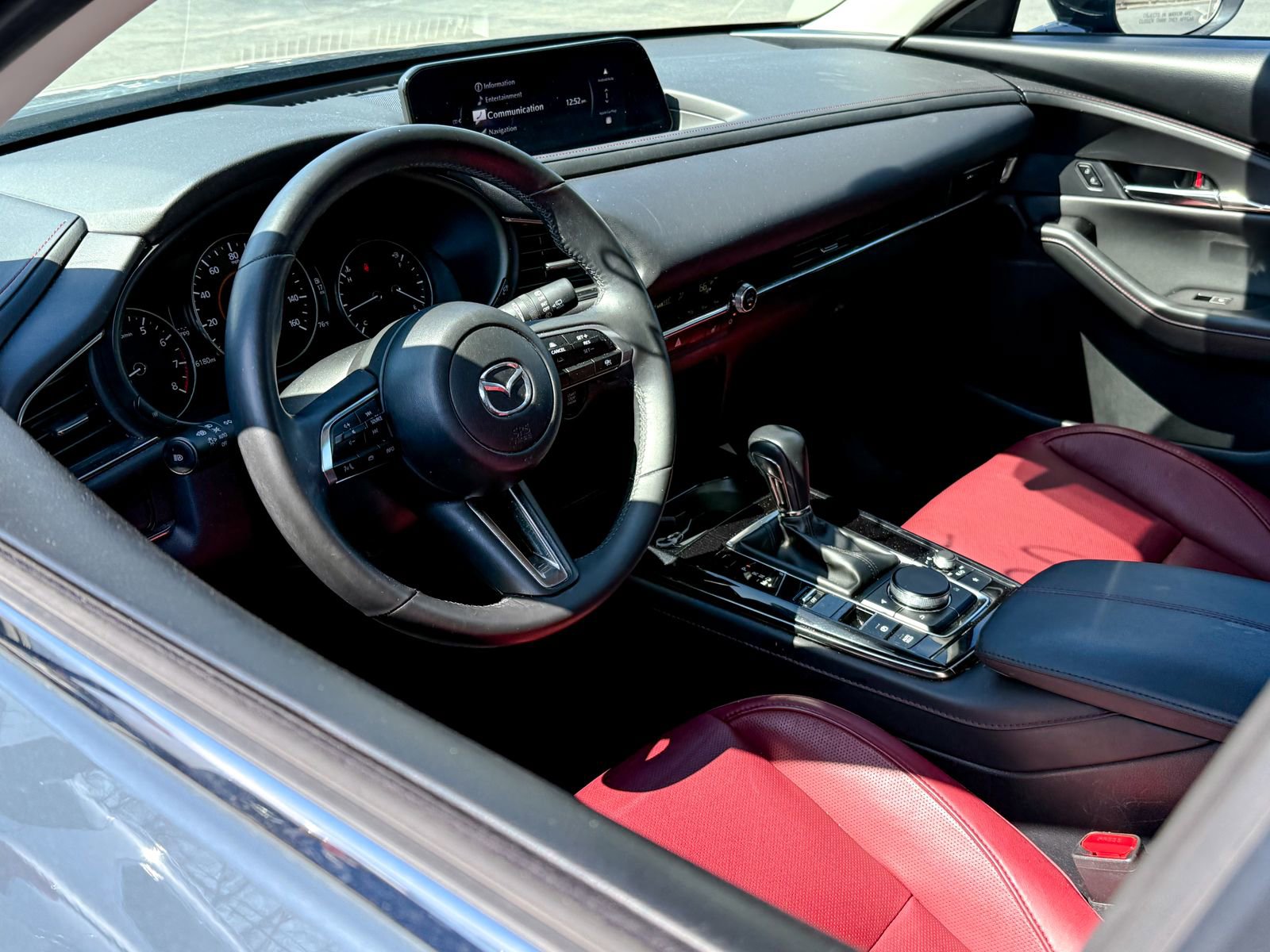 Used 2024 MAZDA CX-30 AWD 2.5 S w/ Preferred Package image 16