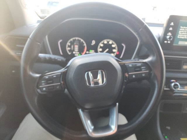 Used 2023 Honda Pilot Touring image 17