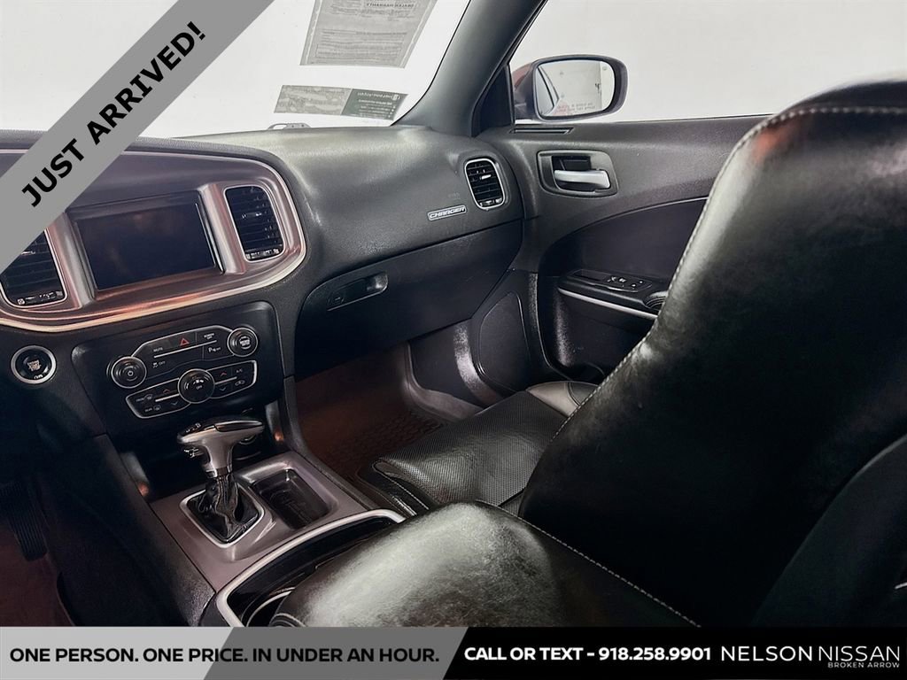 Used 2019 Dodge Charger SXT w/ Leather Interior Group image 22