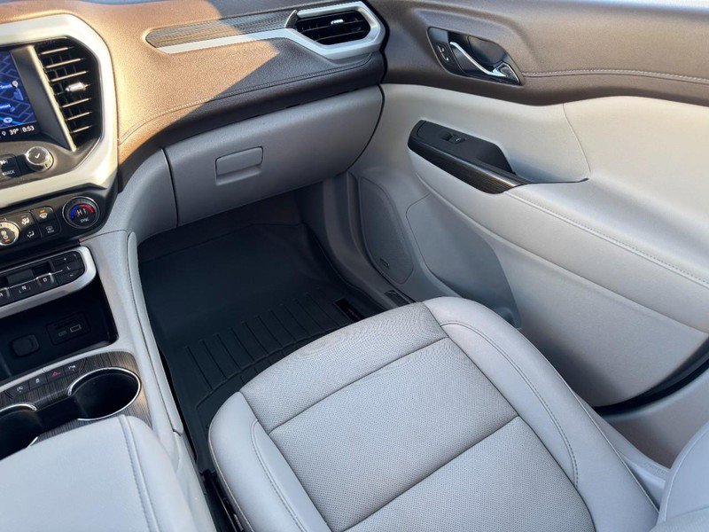 Used 2022 GMC Acadia SLT w/ Preferred Package image 16