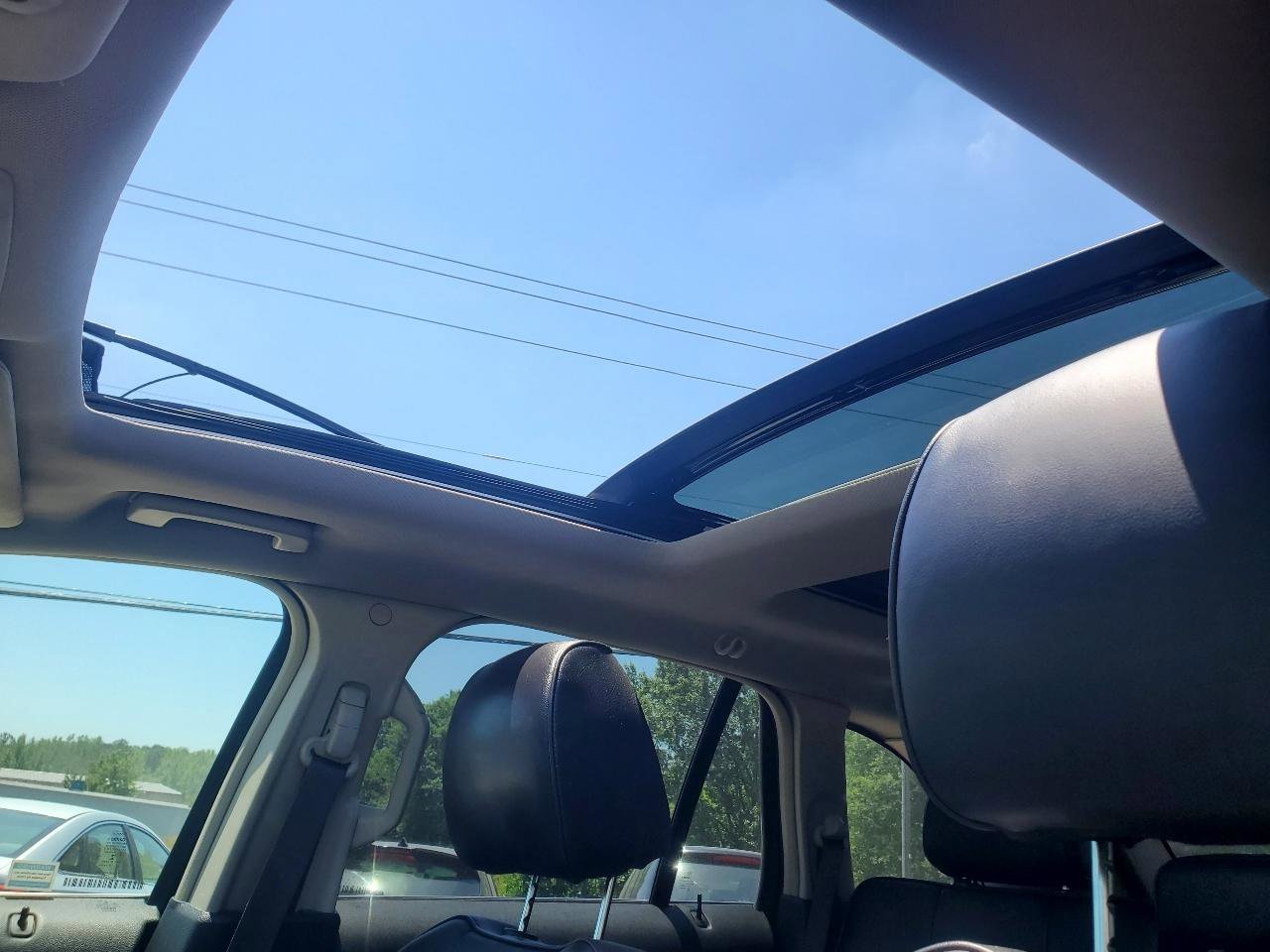 Used 2015 Lincoln MKX AWD w/ Equipment Group 102A image 18