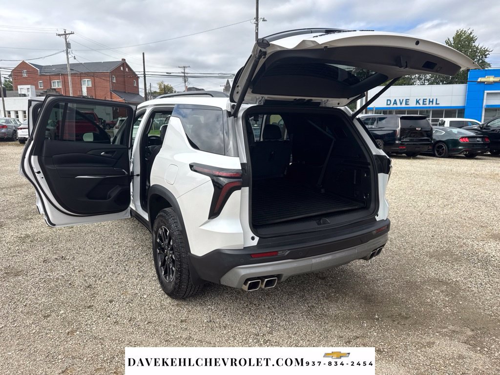 Certified 2025 Chevrolet Traverse Z71 AWD/4WD image 36