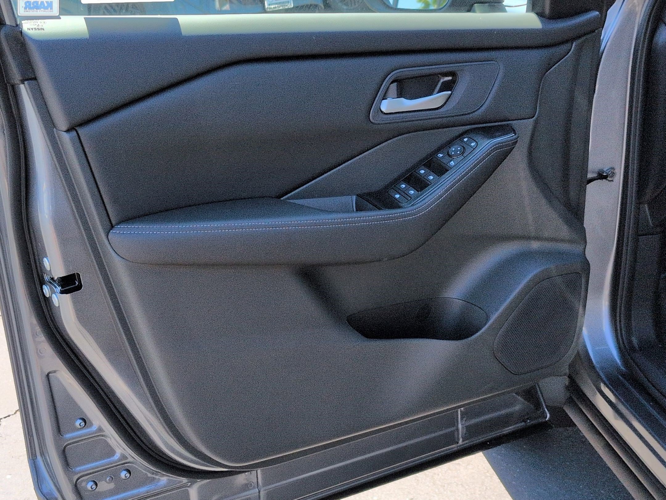 New 2026 Nissan Rogue SV image 13