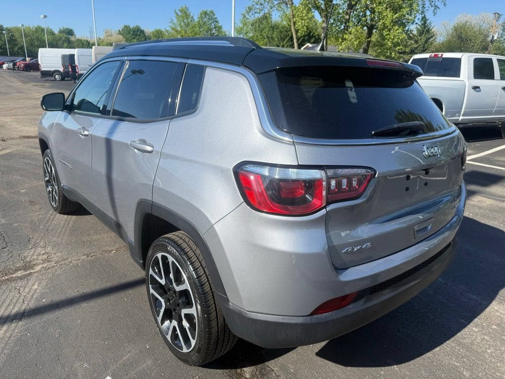 Certified 2018 Jeep Compass Limited w/ Navigation Group AWD/4WD image 4