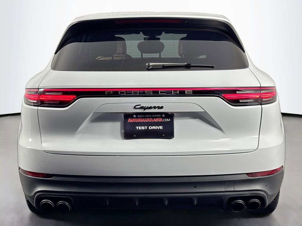 Used 2022 Porsche Cayenne E-Hybrid image 6