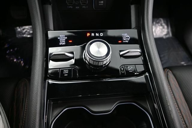 Used 2024 Jeep Grand Cherokee Summit AWD/4WD image 12