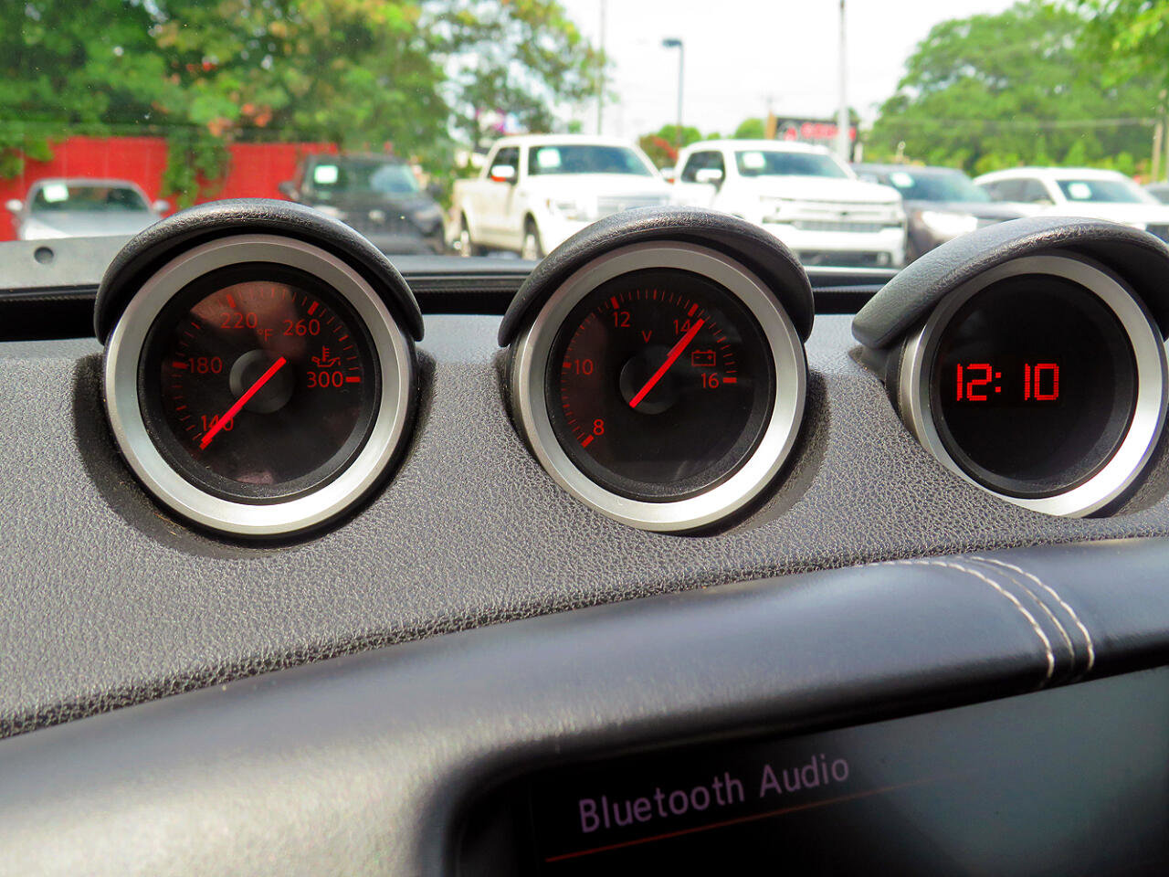 Used 2014 Nissan 370Z Touring w/ Navigation Package image 19