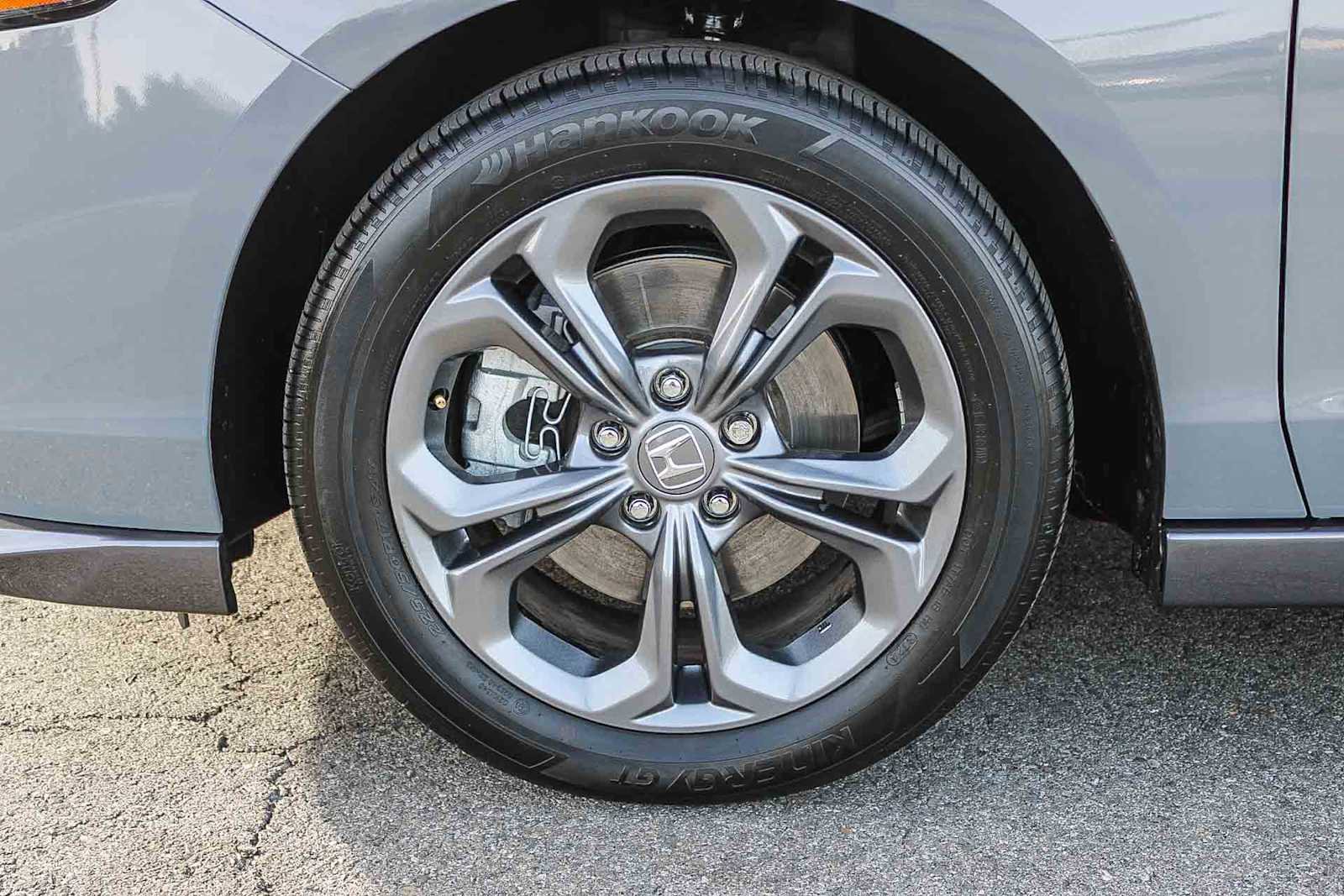 Certified 2025 Honda Accord EX-L image 9