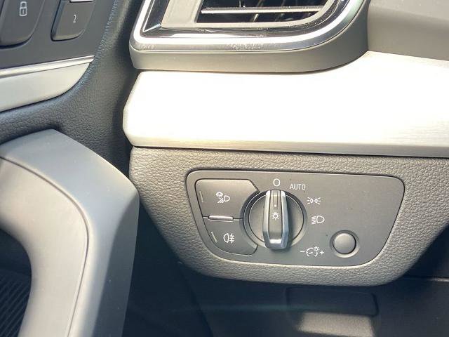 Used 2024 Audi Q5 e Premium Plus image 13