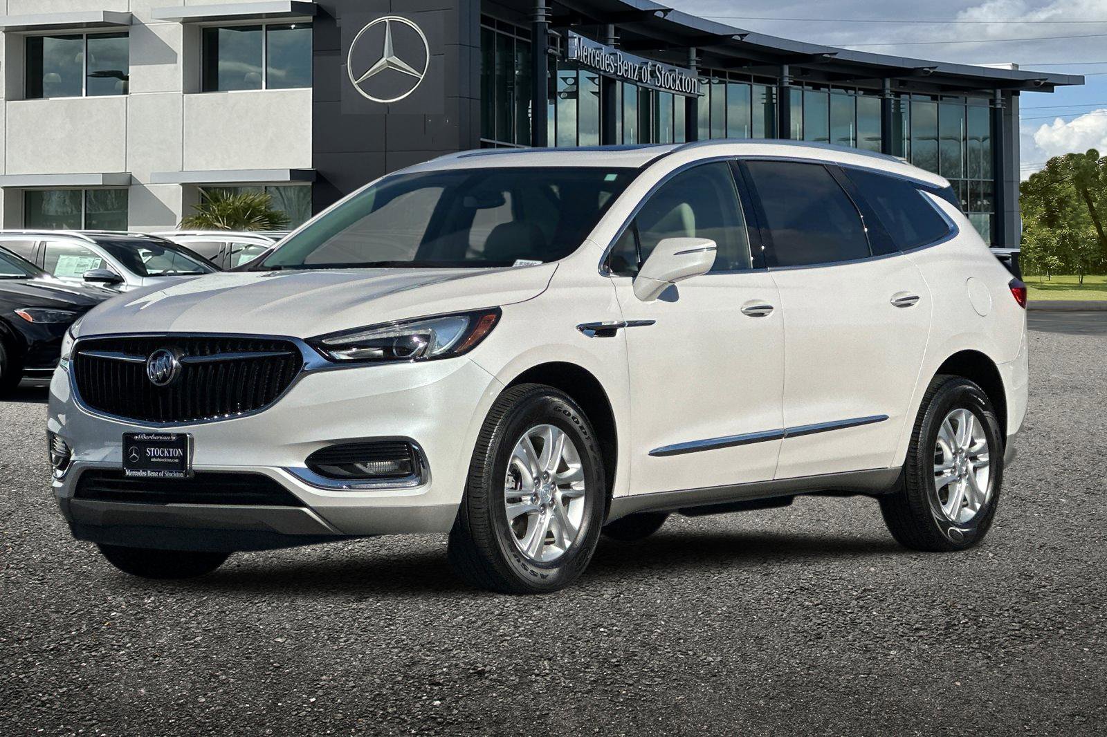 Used 2021 Buick Enclave Essence w/ Sound and Sites Package image 8