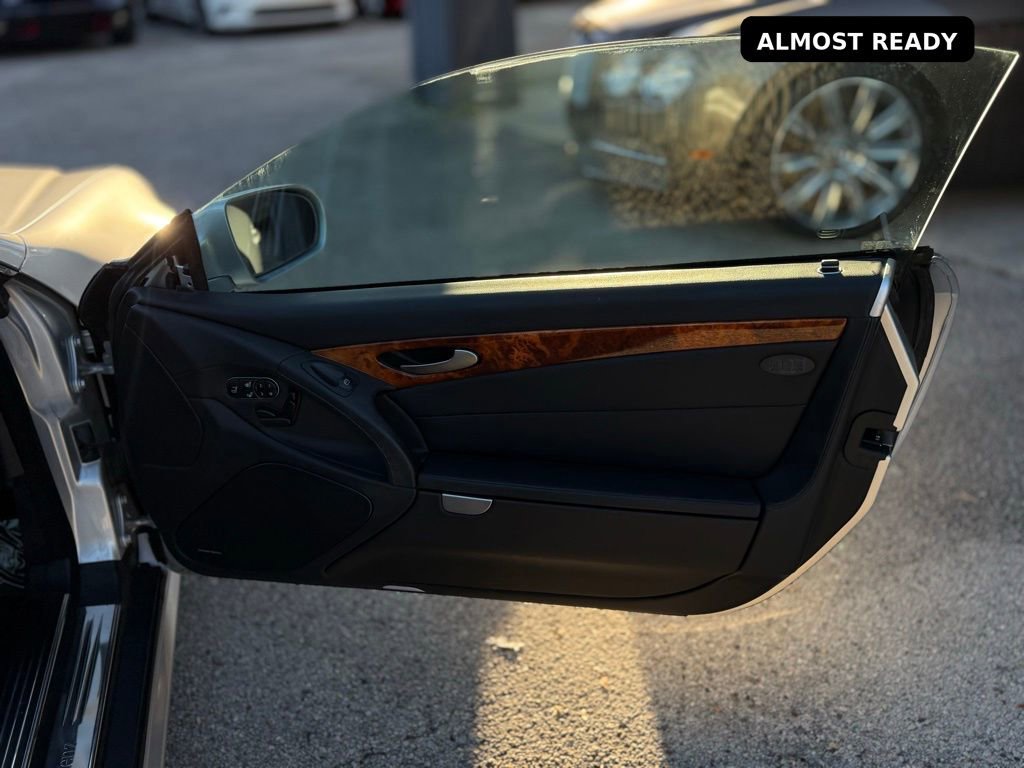 Used 2009 Mercedes-Benz SL 550 image 11