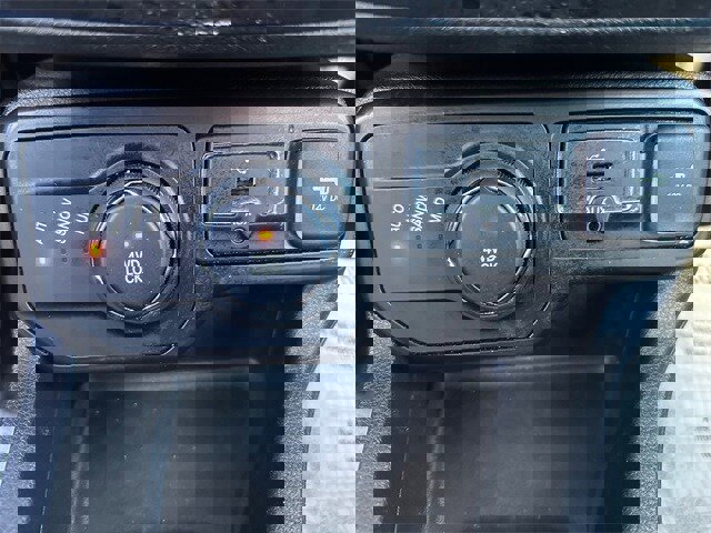 Used 2019 Jeep Renegade Latitude image 19