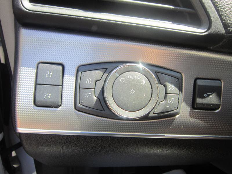 Used 2015 Lincoln MKX AWD w/ Equipment Group 102A image 30