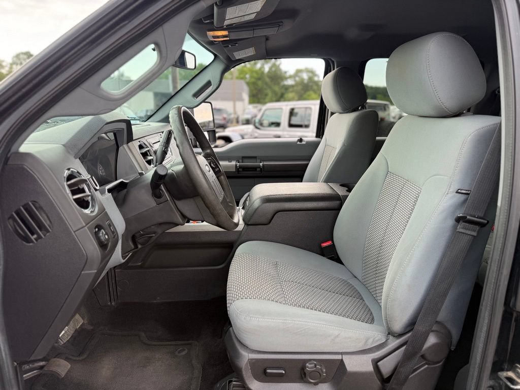 Used 2016 Ford F250 XLT w/ FX4 Off-Road Package AWD/4WD image 9