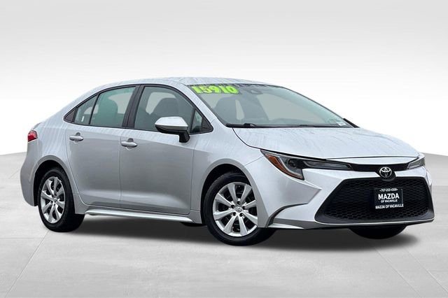 Used 2021 Toyota Corolla LE image 2